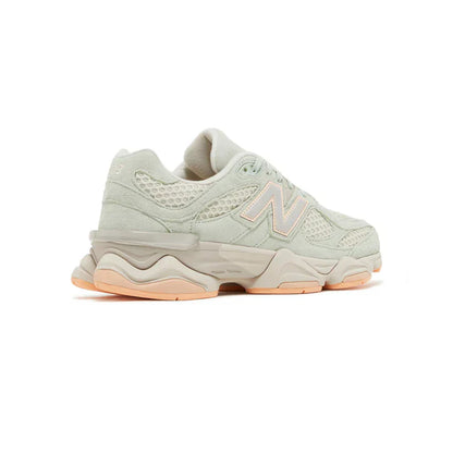 Silver Moss Chunky Retro-Futuristic Runner | Ardenyx PulseForm™